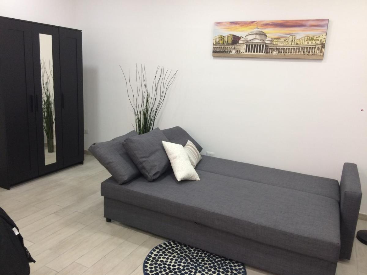 Flat In Center Historic Villa Наполи Екстериор снимка