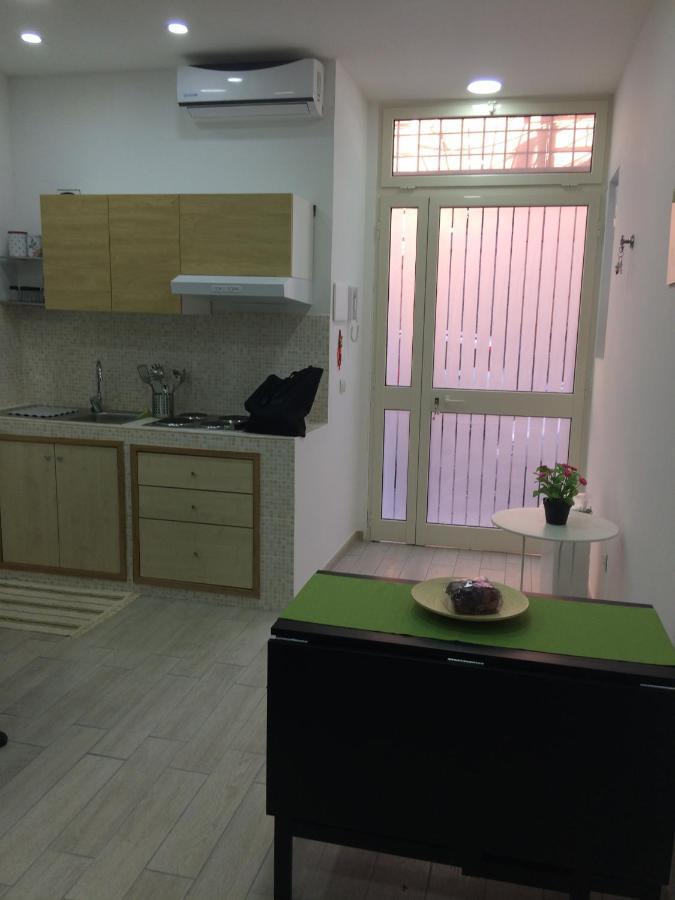 Flat In Center Historic Villa Наполи Екстериор снимка