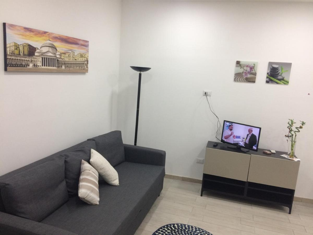 Flat In Center Historic Villa Наполи Екстериор снимка
